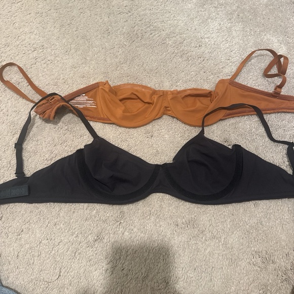 Orange and Black bra - Picture 2 of 3